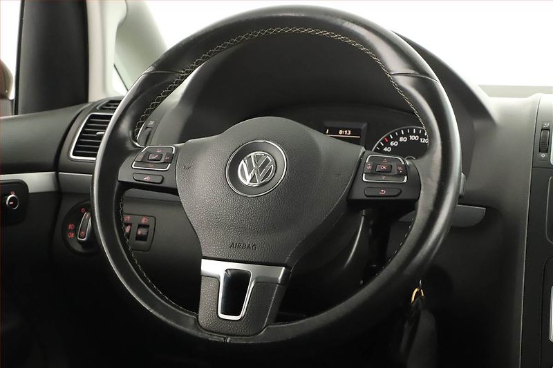 Volkswagen Touran (2015) 1.4 TSI, Serv.kniha, Navi - fotka 8 z 14