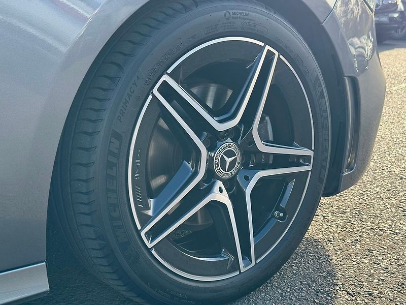 Mercedes-Benz Třídy B 180d AMG - fotka 24 z 24