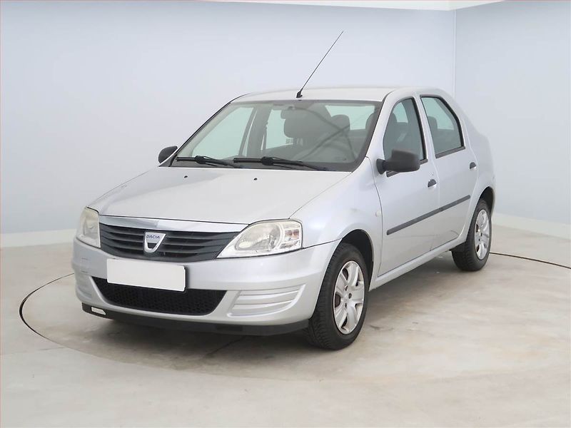 Dacia Logan (2010) 1.4, ČR,1.maj, udržované - fotka 2 z 11