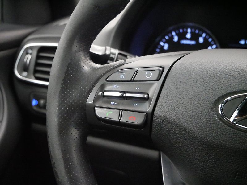Hyundai i30 - fotka 16 z 24