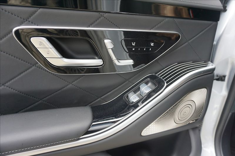 Mercedes-Benz Třídy S 2,9 S 400 d 4MATIC CZ,1. majit - fotka 15 z 17
