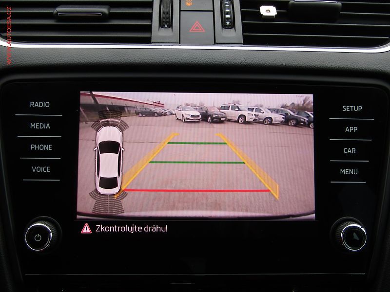Škoda Octavia (2017) 1.6 TDi, ČR, AT, navi, LED - fotka 18 z 19