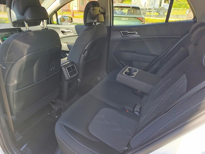 Kia Sportage 1.6 T-GDi Exclusive 4x2 - fotka 6 z 15