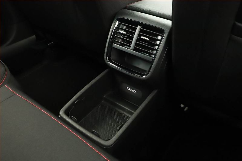 Škoda Octavia (2025) RS 2.0 TSI, AT, Pano, Kamera - fotka 15 z 22