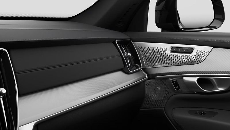 Volvo XC90 (2026) BLACK EDITION B5 AWD ULTRA - fotka 10 z 14