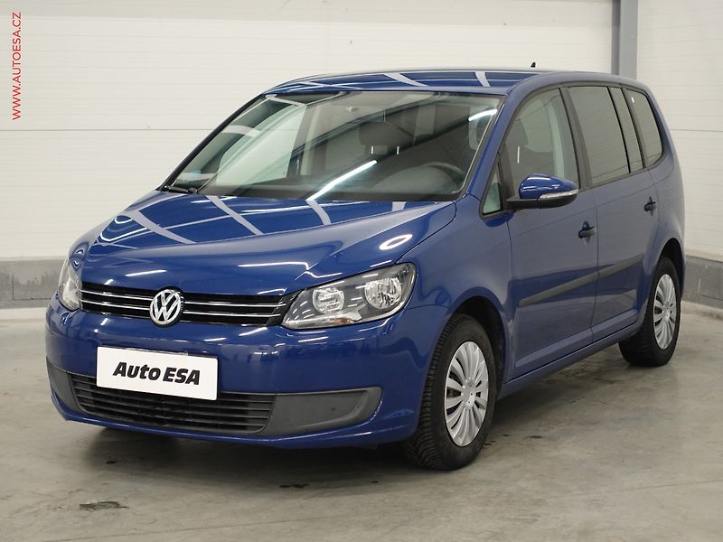 Volkswagen Touran (2011) 1.6 TDi, autoAC, temp - fotka 3 z 21