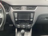 Škoda Octavia (2016) 1.4 TSi, Joy, DSG, panor - náhled 12