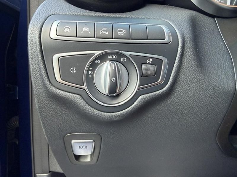 Mercedes-Benz GLC 250d 4MATIC, AMG PAKET, ČR - fotka 17 z 39