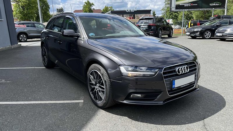Audi A4 Avant B8 2.0 TDi 110 kW PO ROZVODECH - fotka 6 z 17