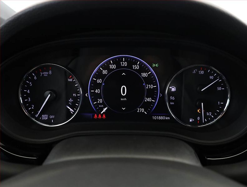 Opel Astra (2020) 1.2 Turbo, ČR,1.maj - fotka 9 z 17