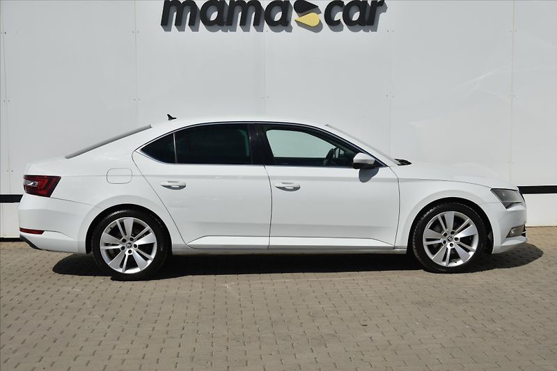 Škoda Superb 2.0TDi BIXENON KŮŽE ACC ČR - fotka 8 z 29