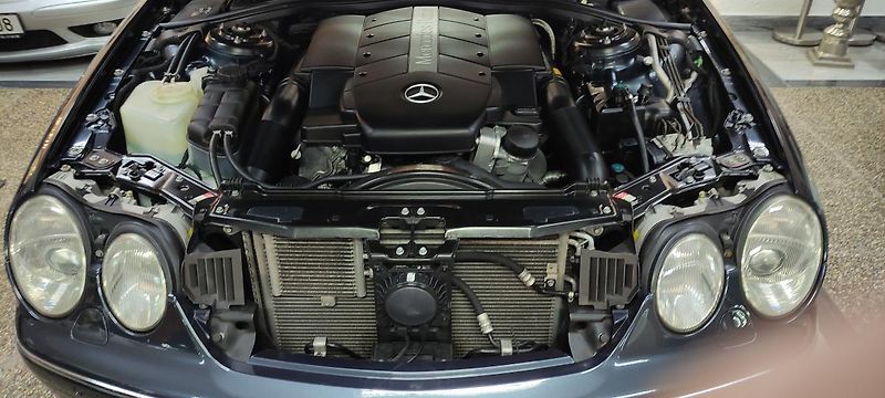 Mercedes-Benz CL (1991) 500 C215 - fotka 28 z 38
