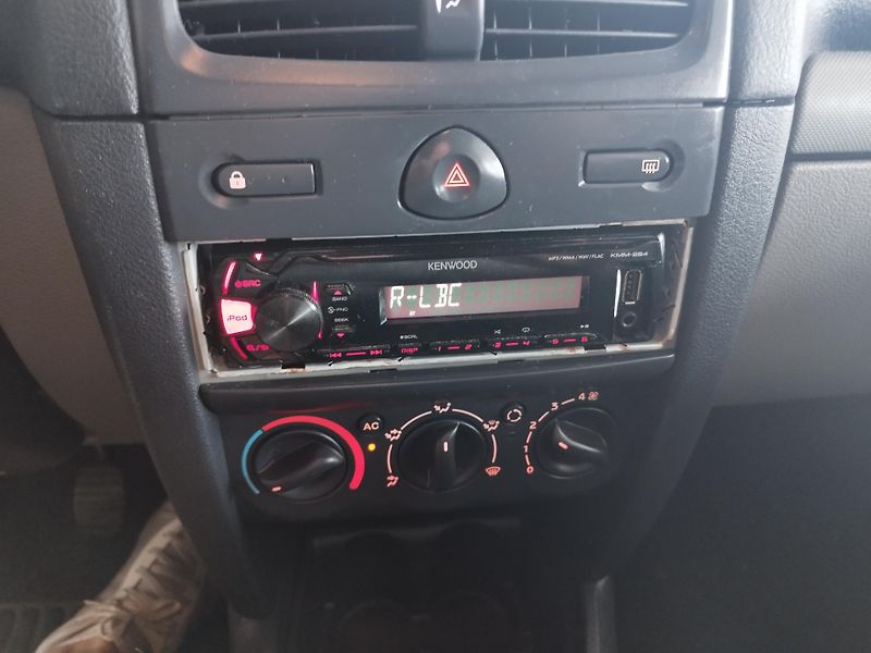 Renault Clio (2001) 1,5DCI,48KW,KLIMA,ALU,naj.127t - fotka 20 z 20