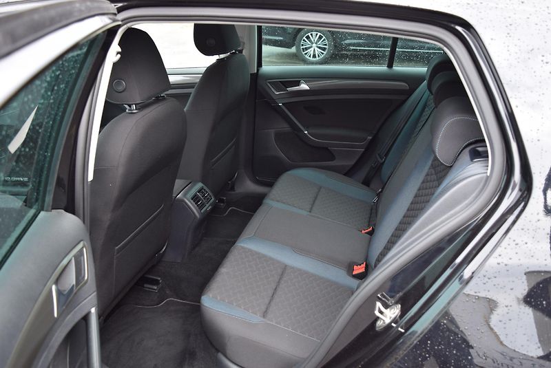 Volkswagen Golf (2019) 1.5TSI 96kw IQ.DRIVE NAVI ACC  - fotka 16 z 50