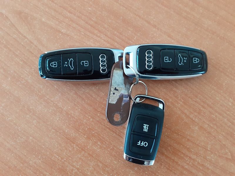 Audi A6 (2020) 3.0 TDi MILD - Hybrid 4x4 - fotka 39 z 41