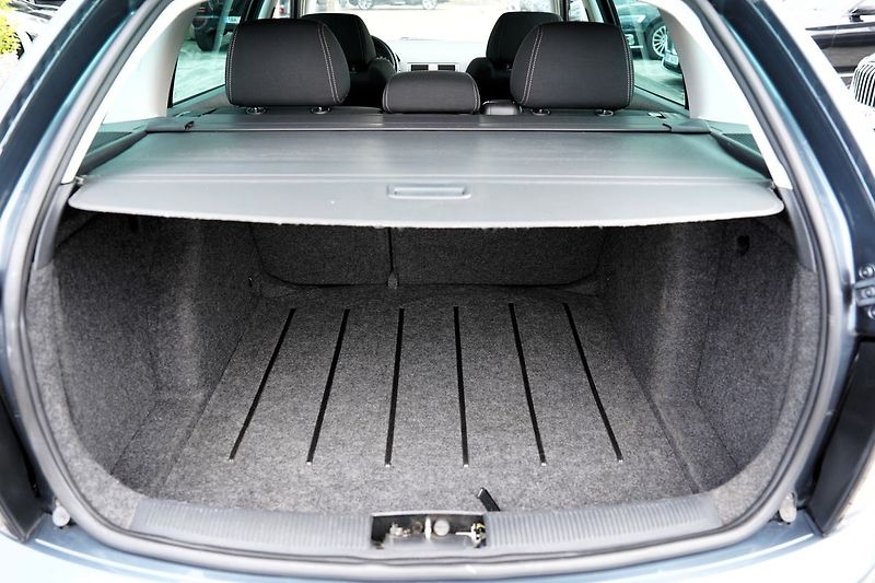 Škoda Fabia 1.4 16V Ambiente Combi 80PS - fotka 11 z 34