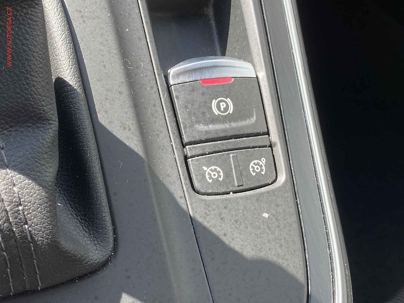 Renault Grand Scénic (2018) 1.6dCi, Intense, AT, LED - fotka 13 z 22