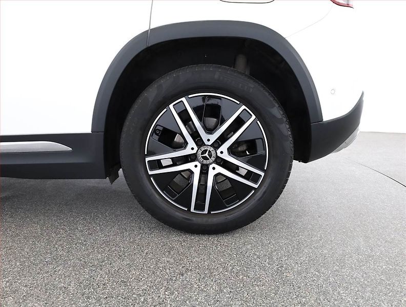 Mercedes-Benz GLA (2022) 180 d - fotka 19 z 19