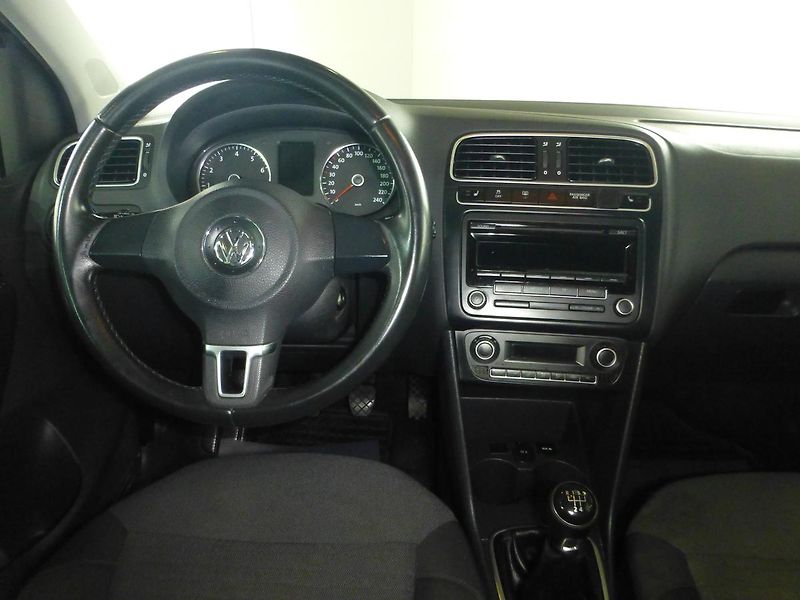 Volkswagen Polo (2013) 1,2TSI*ALU*PARK*VYHŘ.S**R-LINE - fotka 17 z 25