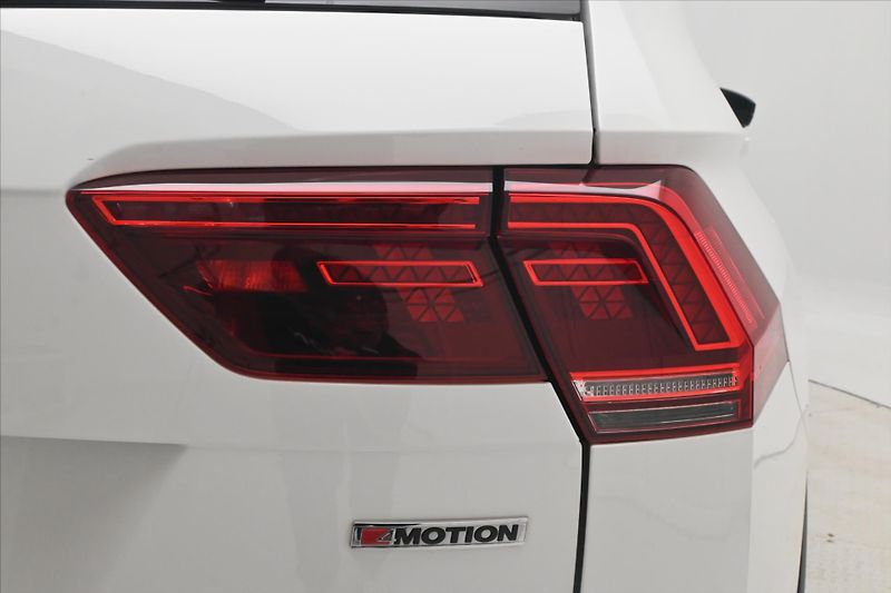 Volkswagen Tiguan Allspace 2,0 TDI 147 kW R-Line 4x4 7Mís - fotka 34 z 35