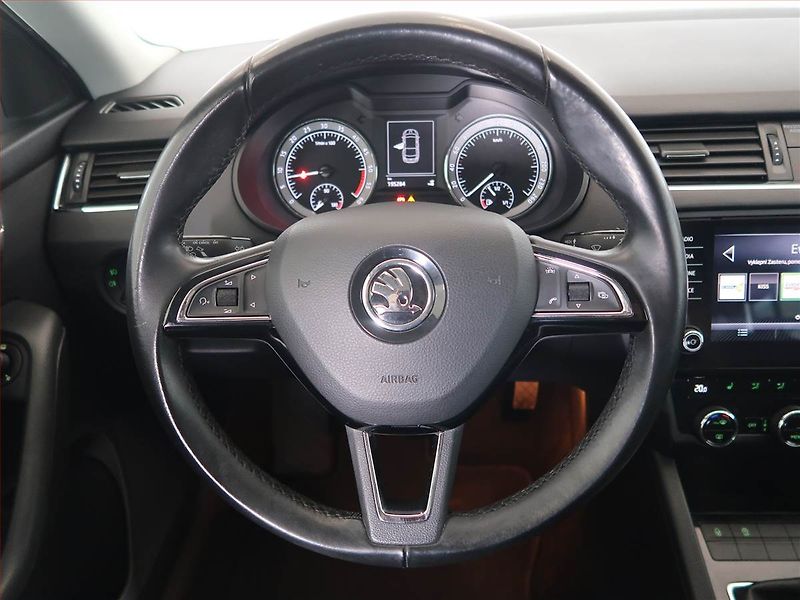 Škoda Octavia (2017) Style 1.6 TDI, Serv.kniha - fotka 14 z 14