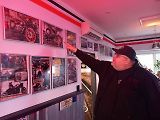 Ráj amerických unikátů! V ústeckých Předlicích rostou motorky pro celý svět, vyrábí je Zbyšek Hazmuka (na snímku)