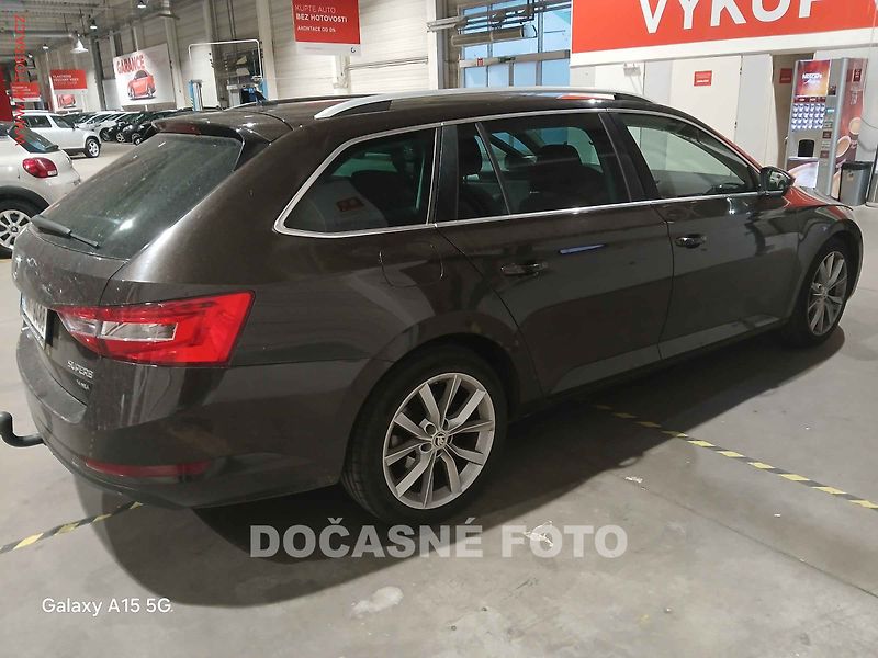 Škoda Superb (2016) 2.0 TDI 4x4, ČR, bixen - fotka 2 z 3
