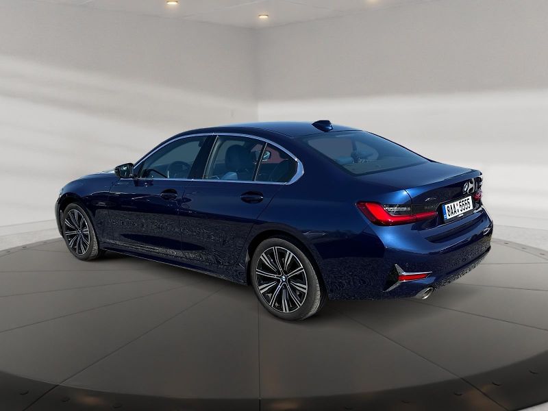 BMW Řada 3 (2020) xDRIVE 320i 135kW 4x4 CZ DPH - fotka 4 z 11