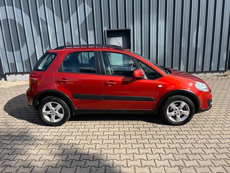 Suzuki SX4 1,6 VVT i-AWD /1.mj./servis.k. - fotka 5 z 13