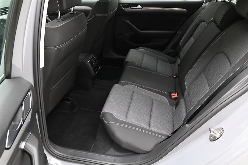 Volkswagen Passat 2,0 TDI 110kW Business Záruka - fotka 12 z 25