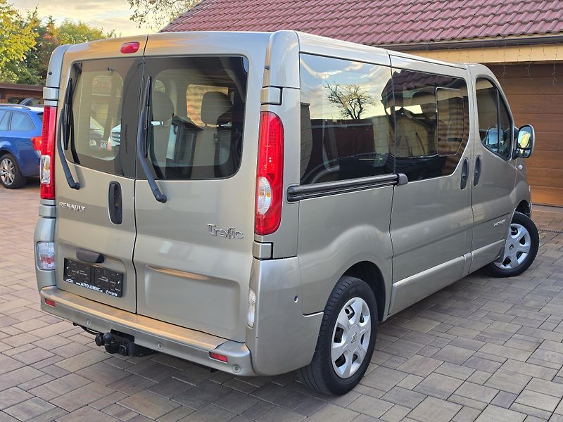 Renault Trafic 2.0dCi 84kW 9-MÍST*AC*TAŽNÉ* - fotka 5 z 42