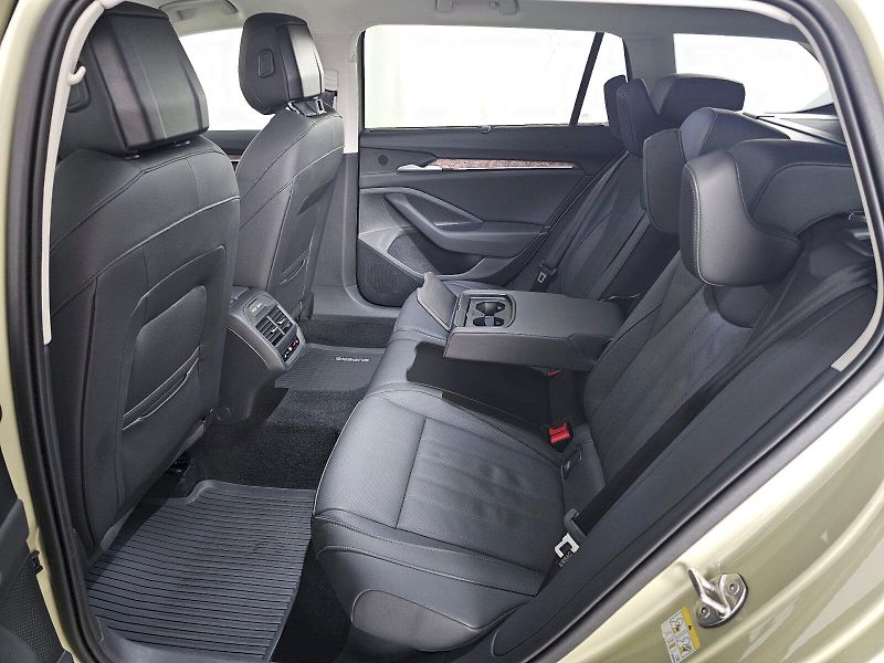 Škoda Superb (2024) 2.0TDi 142kW 4x4 Laurin a Klem - fotka 7 z 30