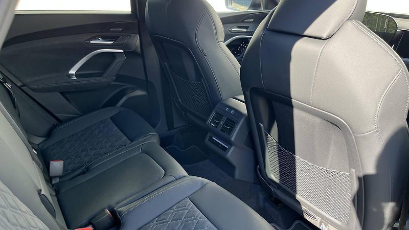 Audi Q5 Quattro ST7 2,0TDI - fotka 13 z 26