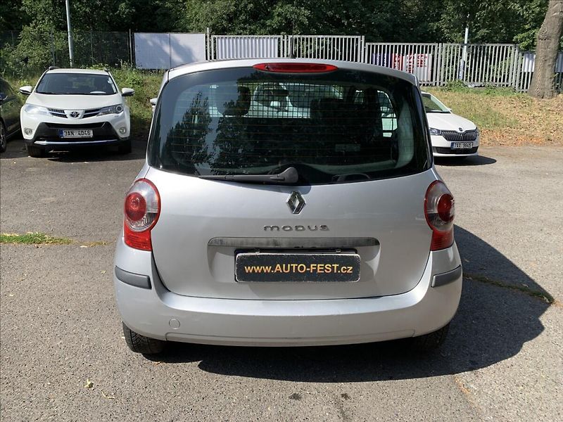 Renault Modus 1,2 ČR,KLIMATIZACE - fotka 6 z 17