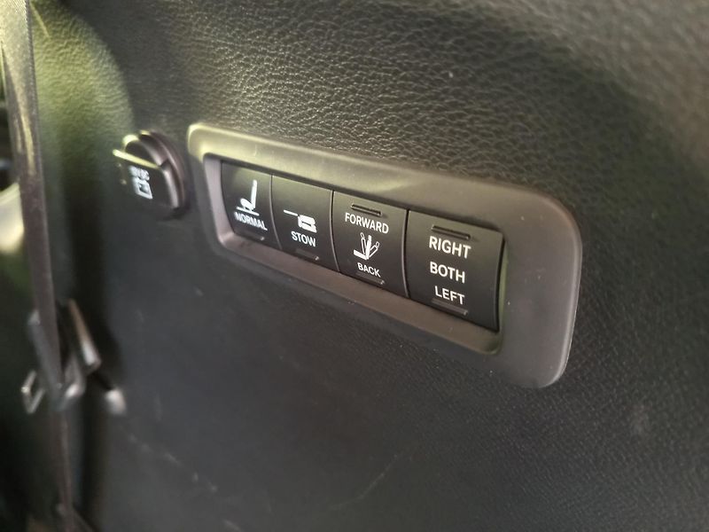 Chrysler Pacifica Limited, S paket, TZ, servis - fotka 16 z 31