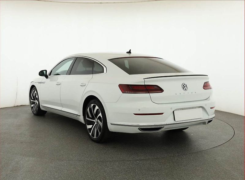 Volkswagen Arteon (2019) R-line 2.0 TDI - fotka 4 z 20