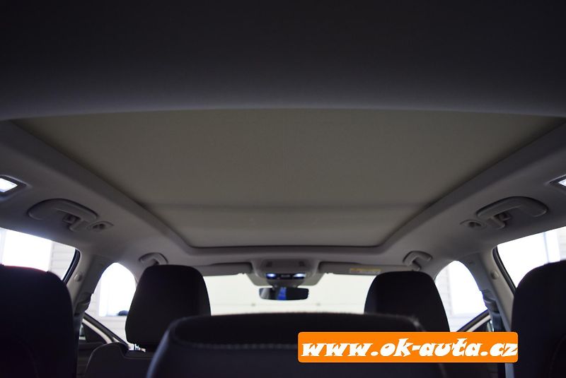 Škoda Octavia 2.0 TDI STYLE PLUS MATRIX DSG  - fotka 24 z 77