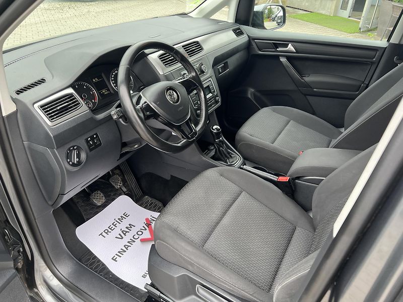 Volkswagen Caddy (2018) MAXI 2,0TDi 7 míst pěkný stav! - fotka 21 z 42