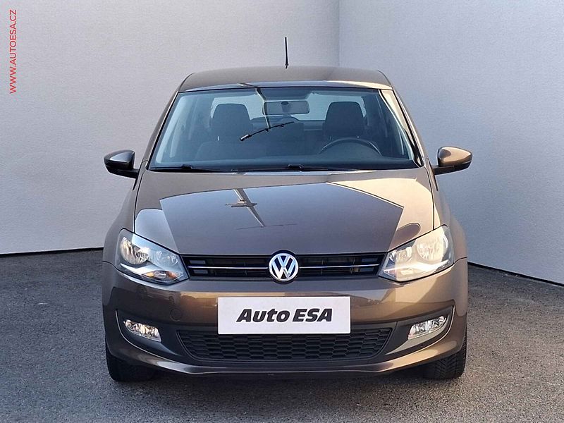 Volkswagen Polo (2013) 1.2 TSi, Comfortline - fotka 2 z 15