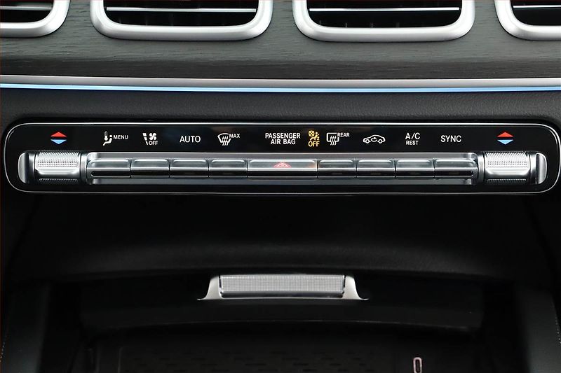 Mercedes-Benz GLE (2025) 450 d, AMG, VZDUCH, TAŽNÉ - fotka 31 z 31