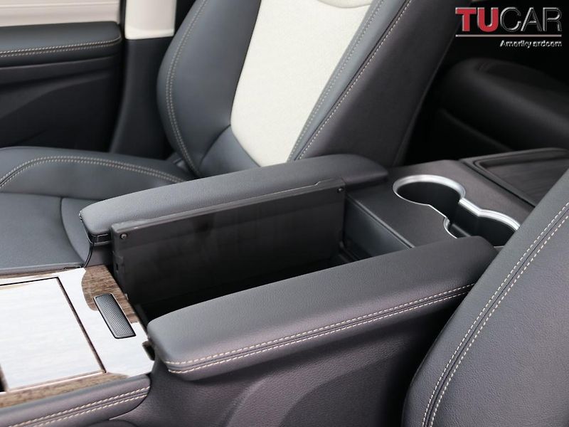 Toyota Sienna (2026) Platinum 2.5 HEV AWD - fotka 39 z 76