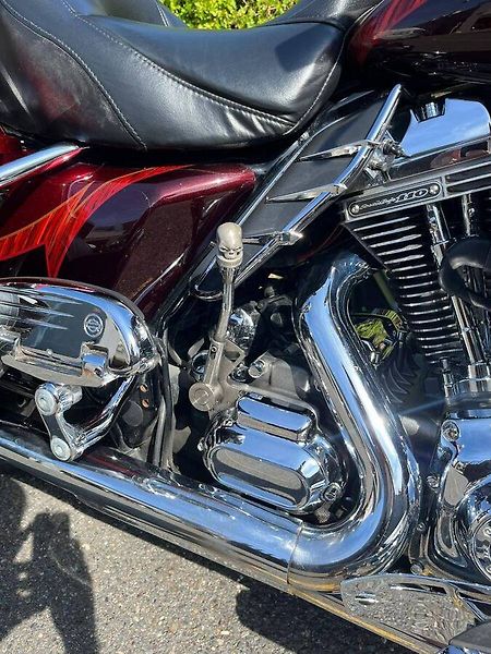 Harley-Davidson FLHTKSE ULTRA LIMITED CVO (2013) - fotka 10 z 16