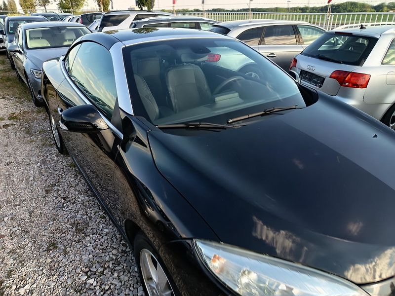 Renault Mégane (2011) Kabroušek 1.4 96kw - fotka 49 z 53