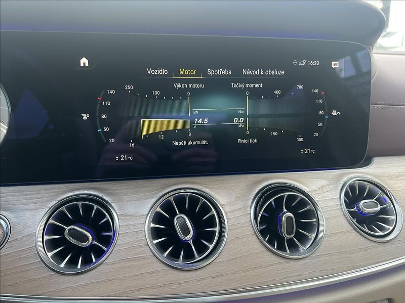 Mercedes-Benz CLS 400d 4M,Designo,HUD,ACC,1.Maj - fotka 24 z 35