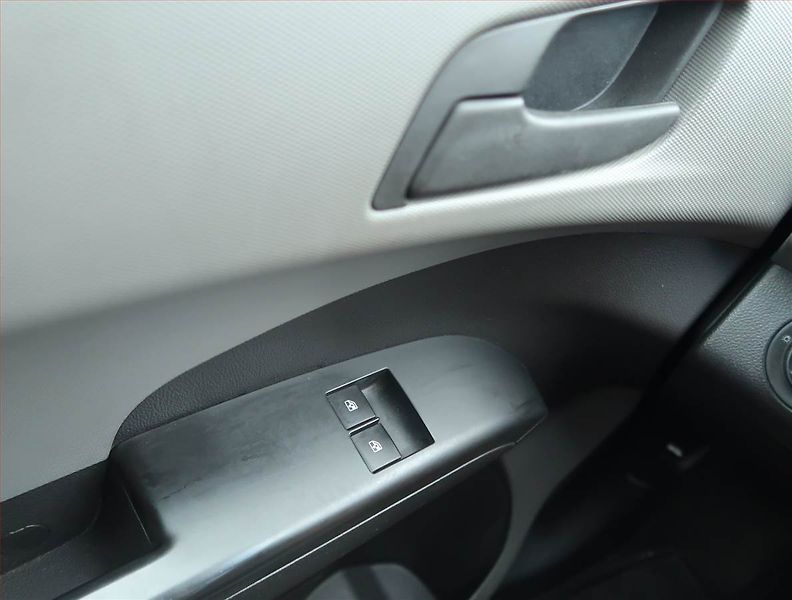 Chevrolet Aveo (2012) 1.2 i 16V, ČR,1.maj, po STK - fotka 14 z 14