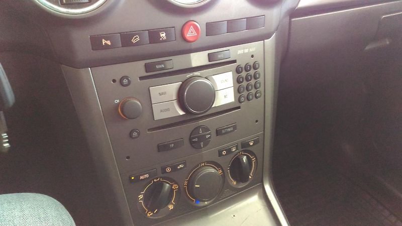 Opel Antara (2008) 1,9CDTI,110KW,ALU,NAV,KLIM,TAŽ - fotka 24 z 35