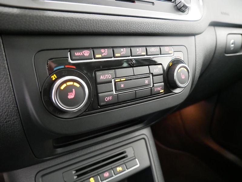 Volkswagen Tiguan - fotka 21 z 25