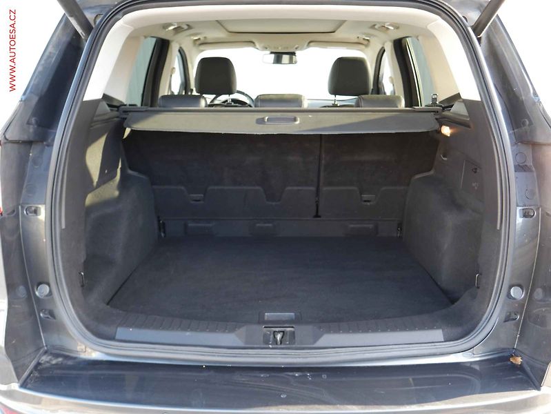 Ford Kuga (2016) 2.0 TDCi 4x4, 1.maj, Navi - fotka 7 z 18