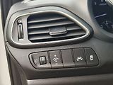 Hyundai i30 1.4 T-GDI/103kW Trikolor Kom - náhled 24