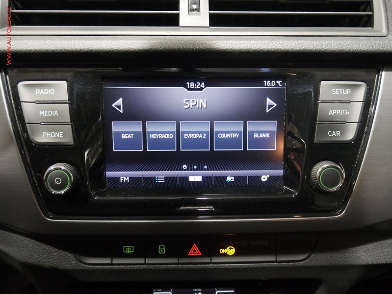 Škoda Fabia (2021) 1.0 TSi, 2.maj,ČR, Style, LED - fotka 15 z 17